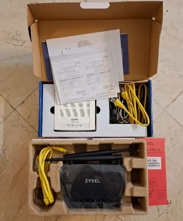 مودم و روتر زایکسل مدل P-650R-T1 V3 و NBG-418N v2|مودم و تجهیزات شبکه|تهران, سوهانک|دیوار