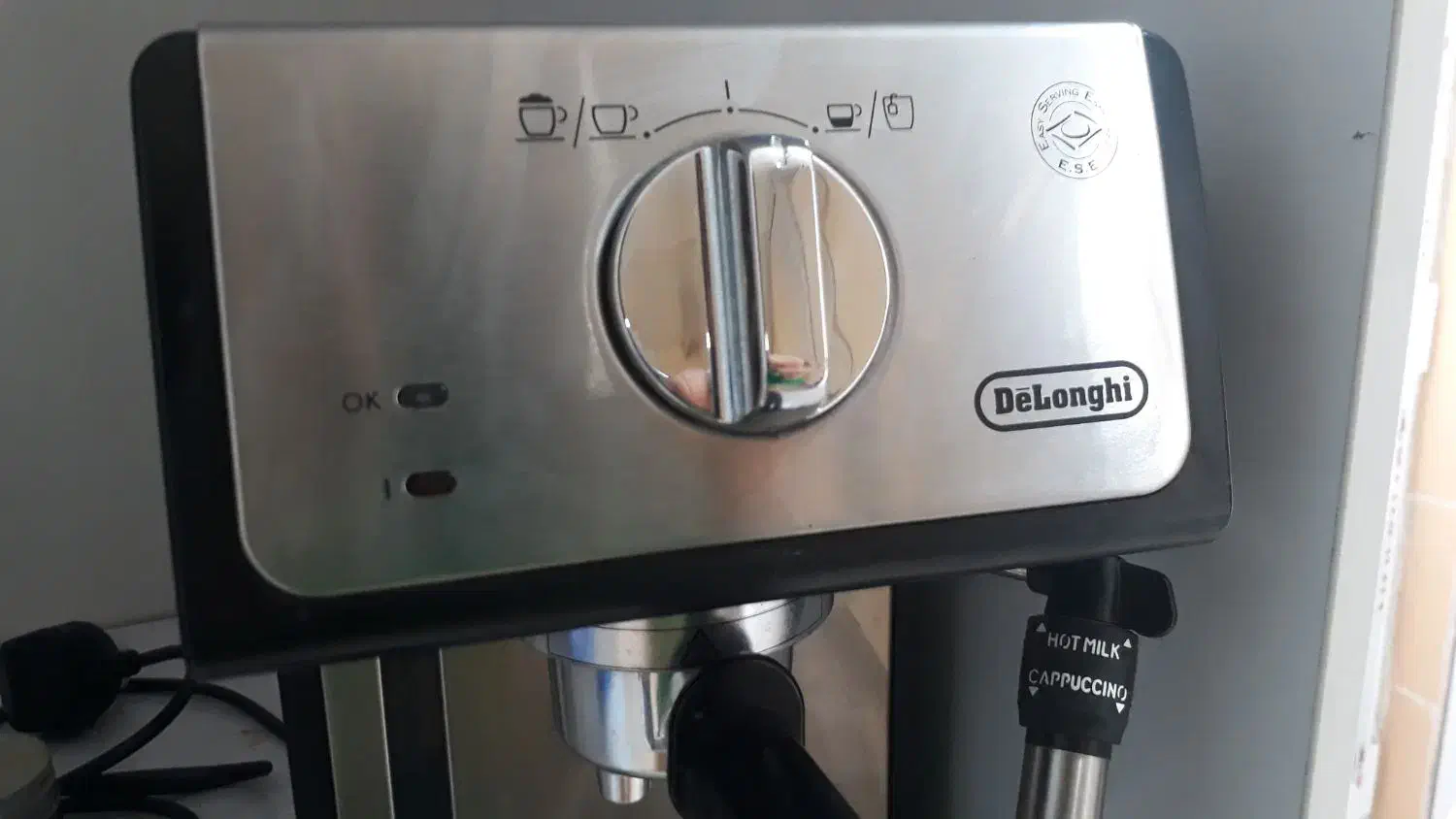 دستگاه قهوه ساز برند Delonghi|سماور، چای‌ساز، قهوه‌ساز|پرند, فاز ۴|دیوار
