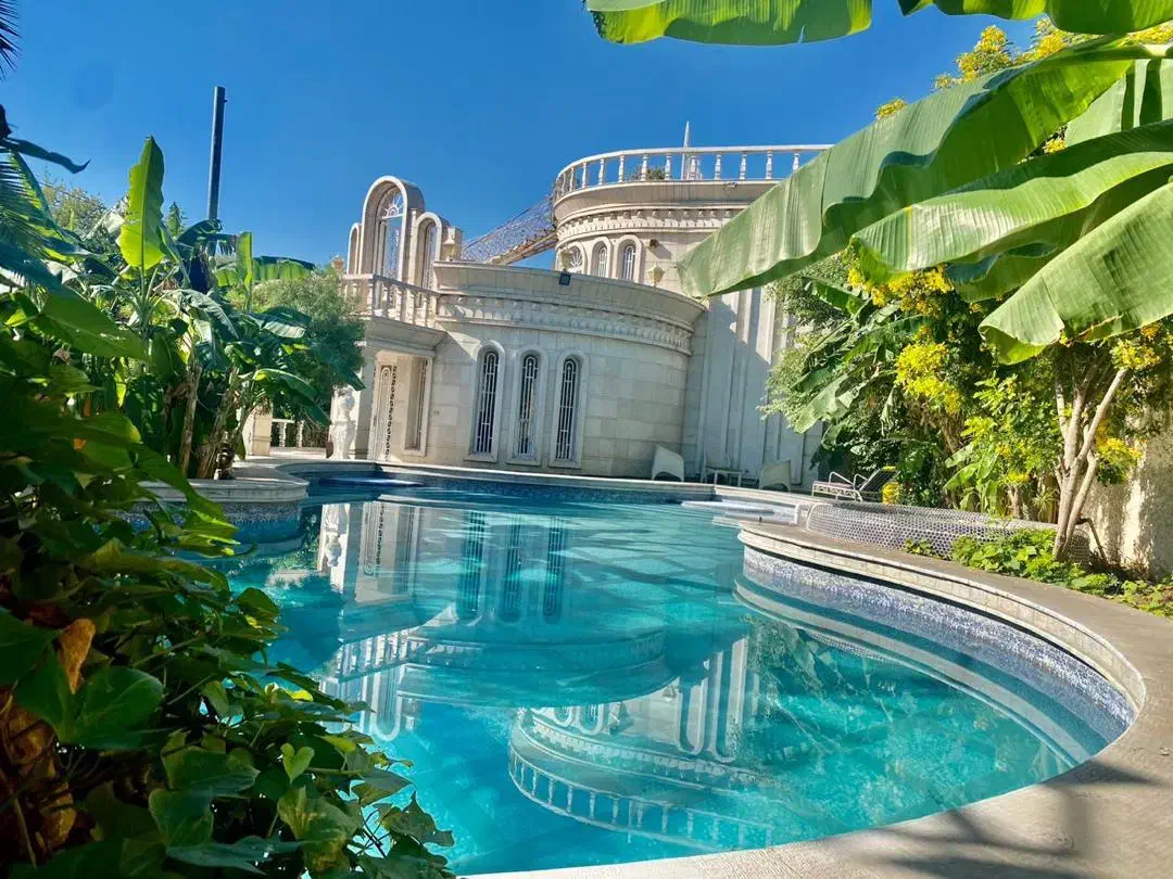 ویلا فول امکانات لوکس استخر ابگرم در دزفول|اجارهٔ کوتاه‌مدت ویلا و باغ|اهواز, امانیه|دیوار