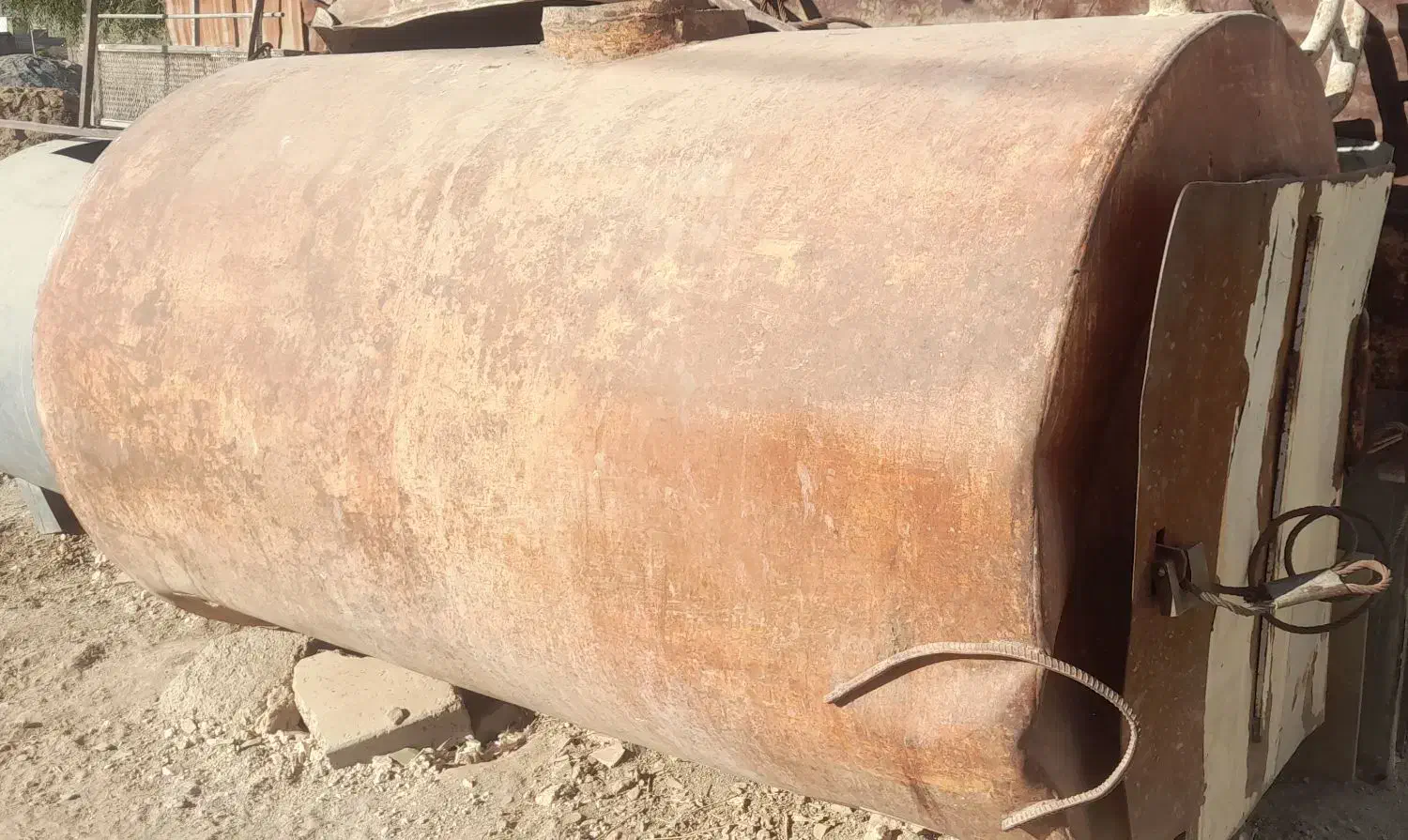 تانکر،جعبه بقل تریلی،فرغون،رینگ ،در و پنجره|مصالح و تجهیزات ساختمان|اشترینان, |دیوار