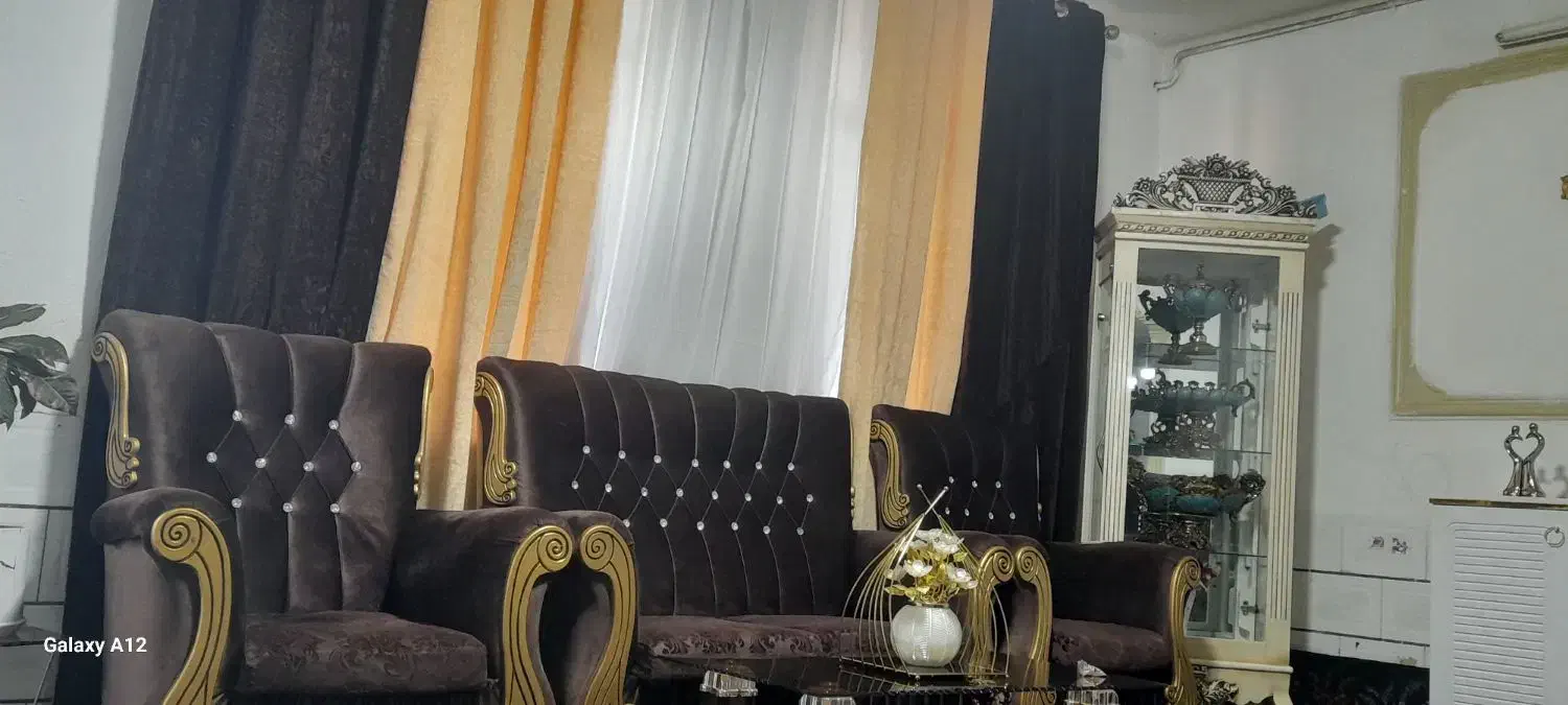 مبل ۷نفره تمیزوسالم فروش فوری|مبلمان خانگی و میز عسلی|سبزوار, هویزه|دیوار