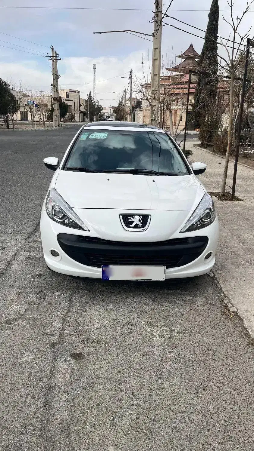 207ارتقا یافته بی رنگ|خودرو سواری و وانت|اندیشه, اندیشه فاز ۳|دیوار