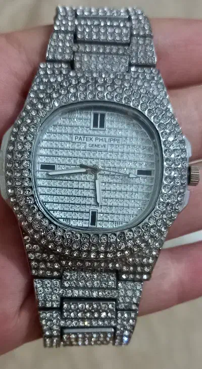 ساعت پتک فیلیپ فول نگین|ساعت|میانه, |دیوار