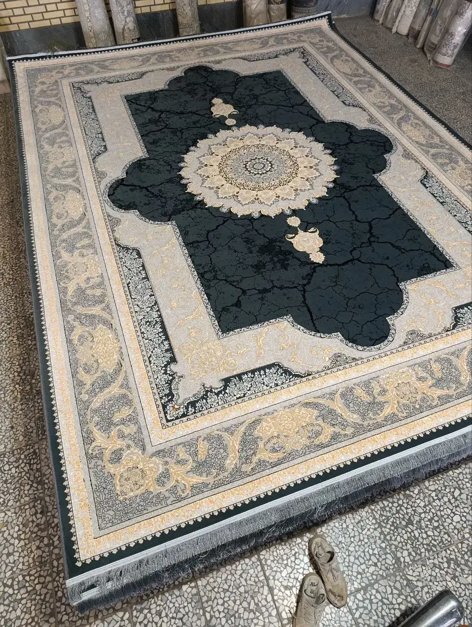 فرش نخ اکرولیک دنیا کاشان|فرش|کاشان, شهرک صنعتی راوند|دیوار