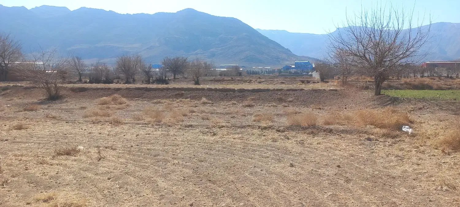 زمین دونبش روبروی شهرک صنعتی اشترجان وشرکت نیروکلر|فروش دفتر صنعتی، کشاورزی، تجاری|لنجان, |دیوار