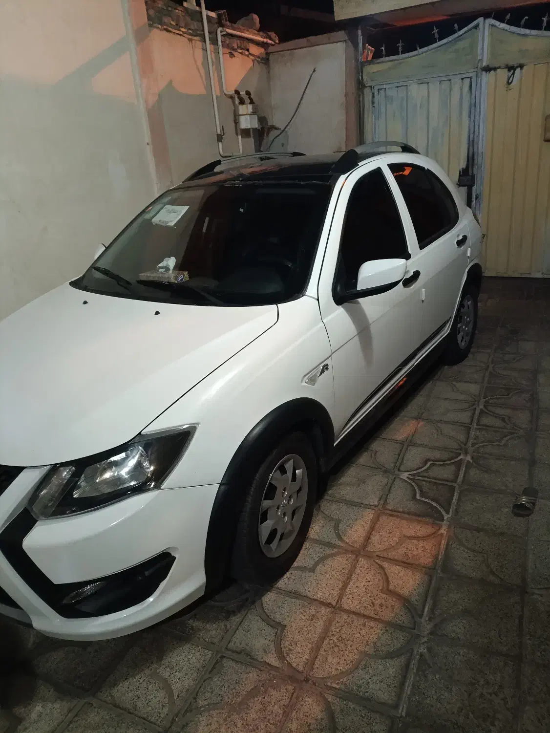 کوییکR کم کار مدل1403|خودرو سواری و وانت|بم, |دیوار