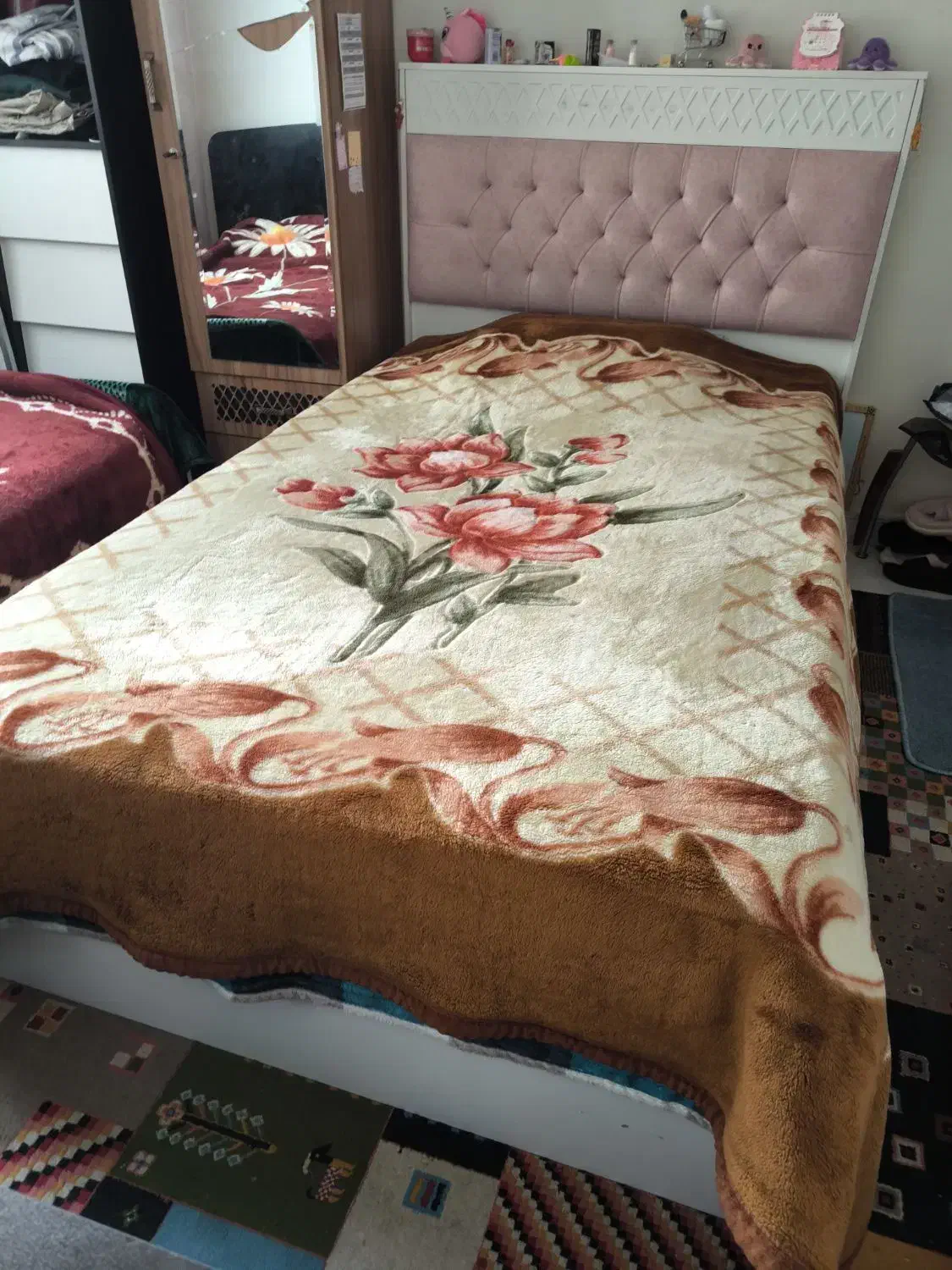 تخت خواب تکنفره سفید همراه تشک ۱۲۰ رویال|تخت و سرویس خواب|تهران, والفجر (افسریه)|دیوار