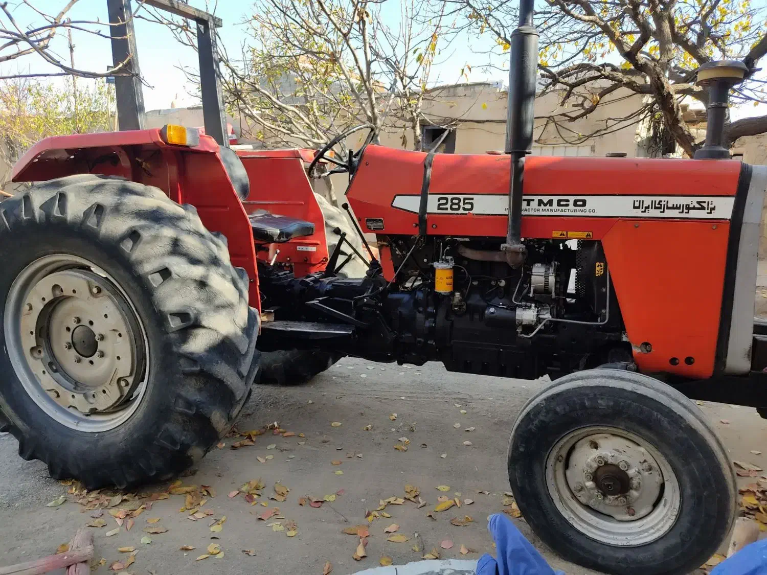 تراکتورفرگوسن مدل1384وتراکتورفرگوسن مدل1389|خودرو سنگین|ارشق, |دیوار