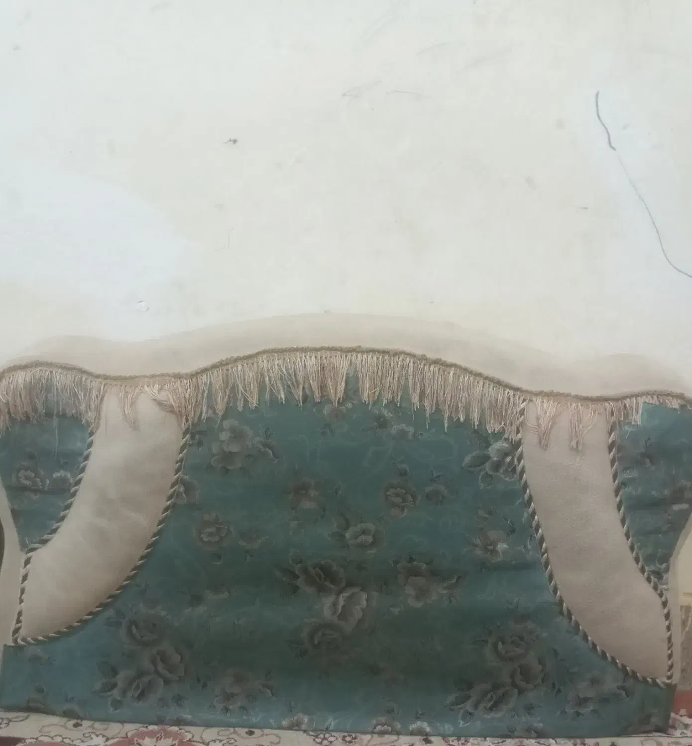 پشتی|پشتی|زهک, |دیوار