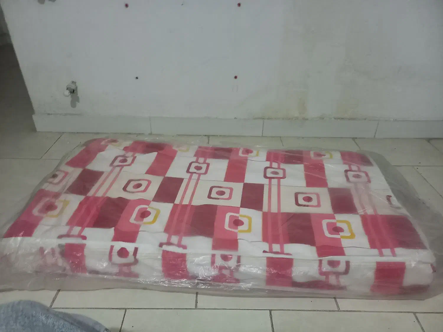 دشتک تخت ۵ سال|تشک تختخواب|محمدیه-قزوین, |دیوار