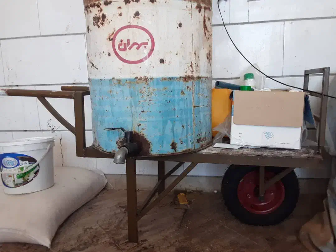 فرقون دست ساز و بشکه شیر دار|مصالح و تجهیزات ساختمان|معصومیه, |دیوار