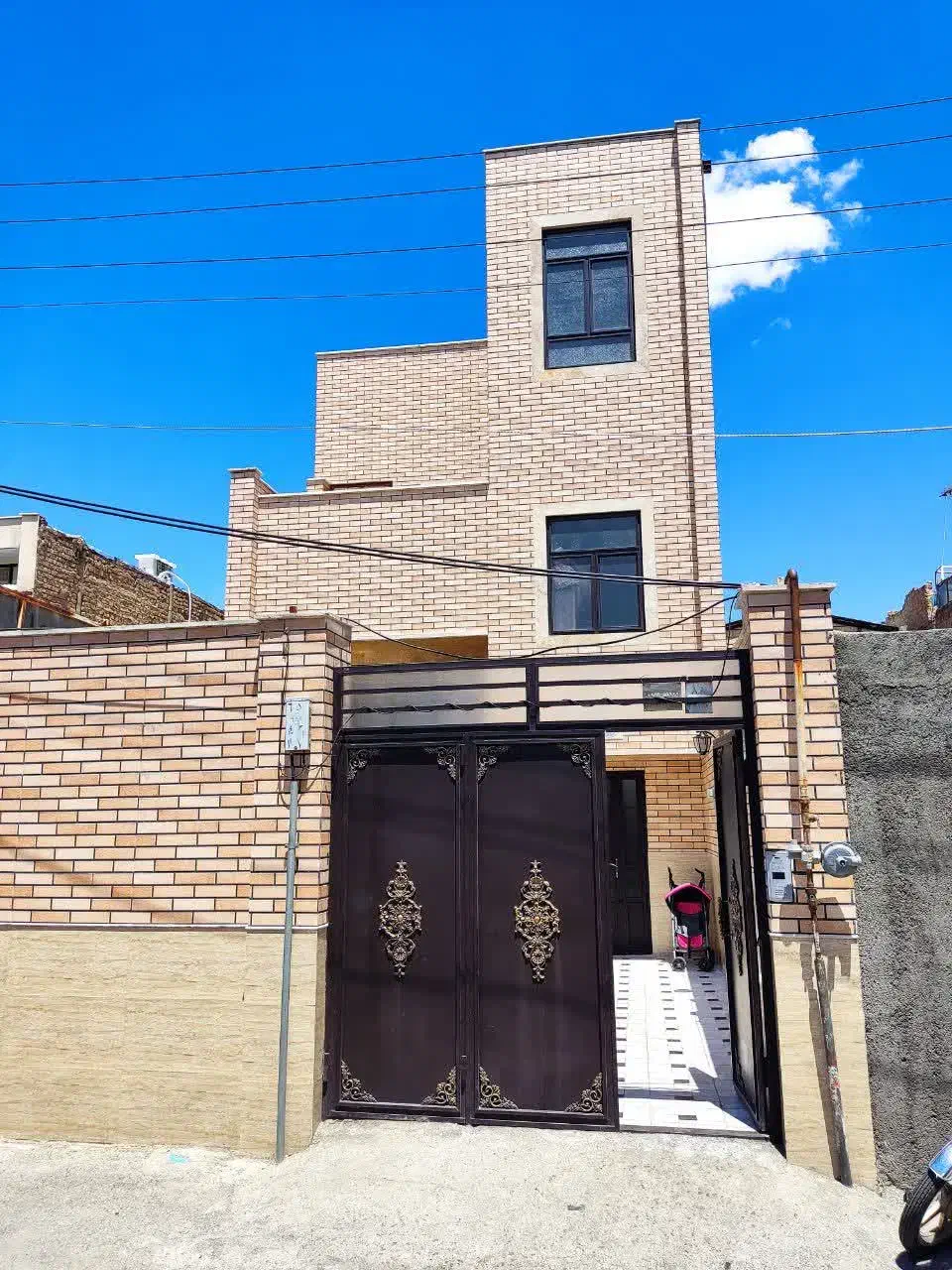 زیرزمین پرنور و نوساز گلخونه ای (طبقه پایین)|اجارهٔ خانه و ویلا|قم, نیروگاه|دیوار