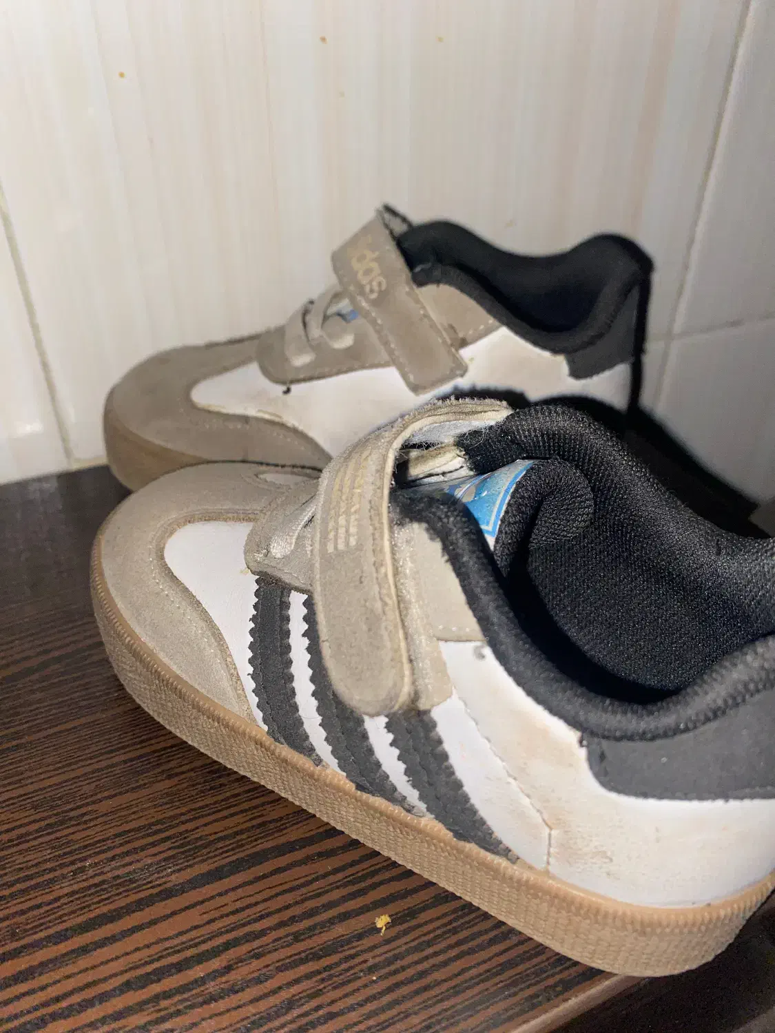 کتانی و صندل|کفش و لباس بچه|ساری, |دیوار