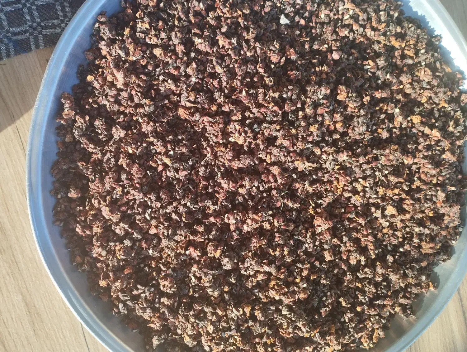 به و دانه به محلی تروتمیز|خوردنی و آشامیدنی|رشت, معلولین|دیوار