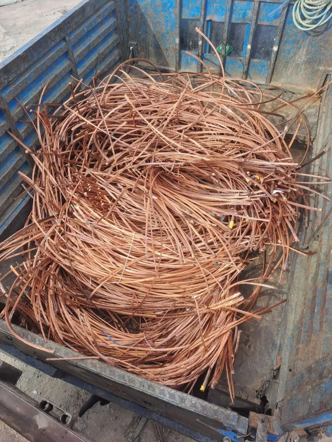 ضایعات آهن کابل مس سیم کابل آلومینیوم برنز خشکه|عمده‌فروشی|تبریز, |دیوار