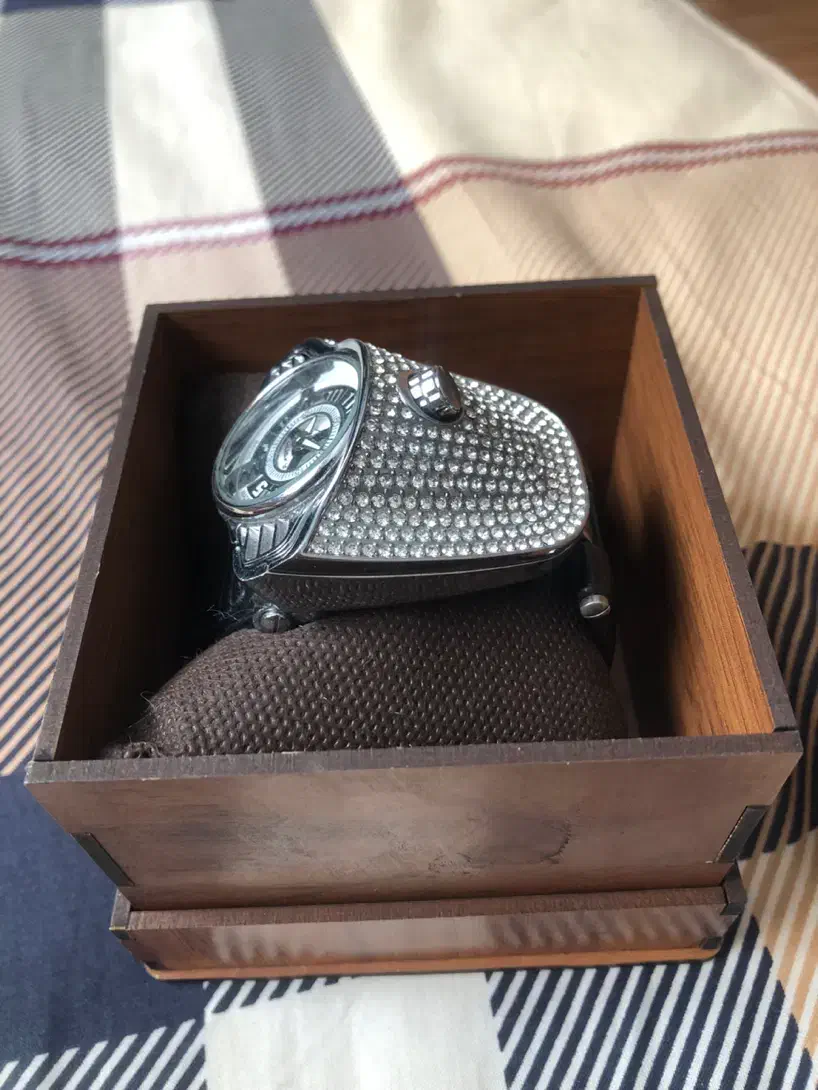 ساعت هاسکی سوییس|ساعت|اصفهان, سپاهانشهر|دیوار