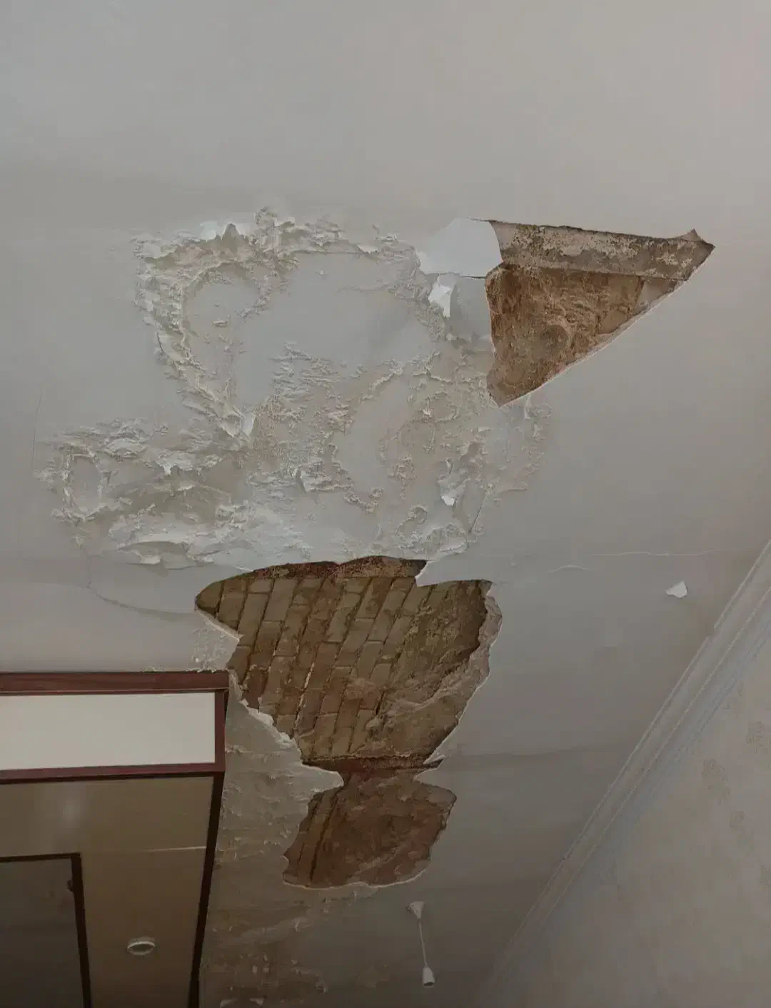 گچکاری‌‌ لکه‌گیری‌ خورده‌کاری‌ سفید‌کاری‌ خاک‌گچ|خدمات پیشه و مهارت|مشهد, هدایت|دیوار