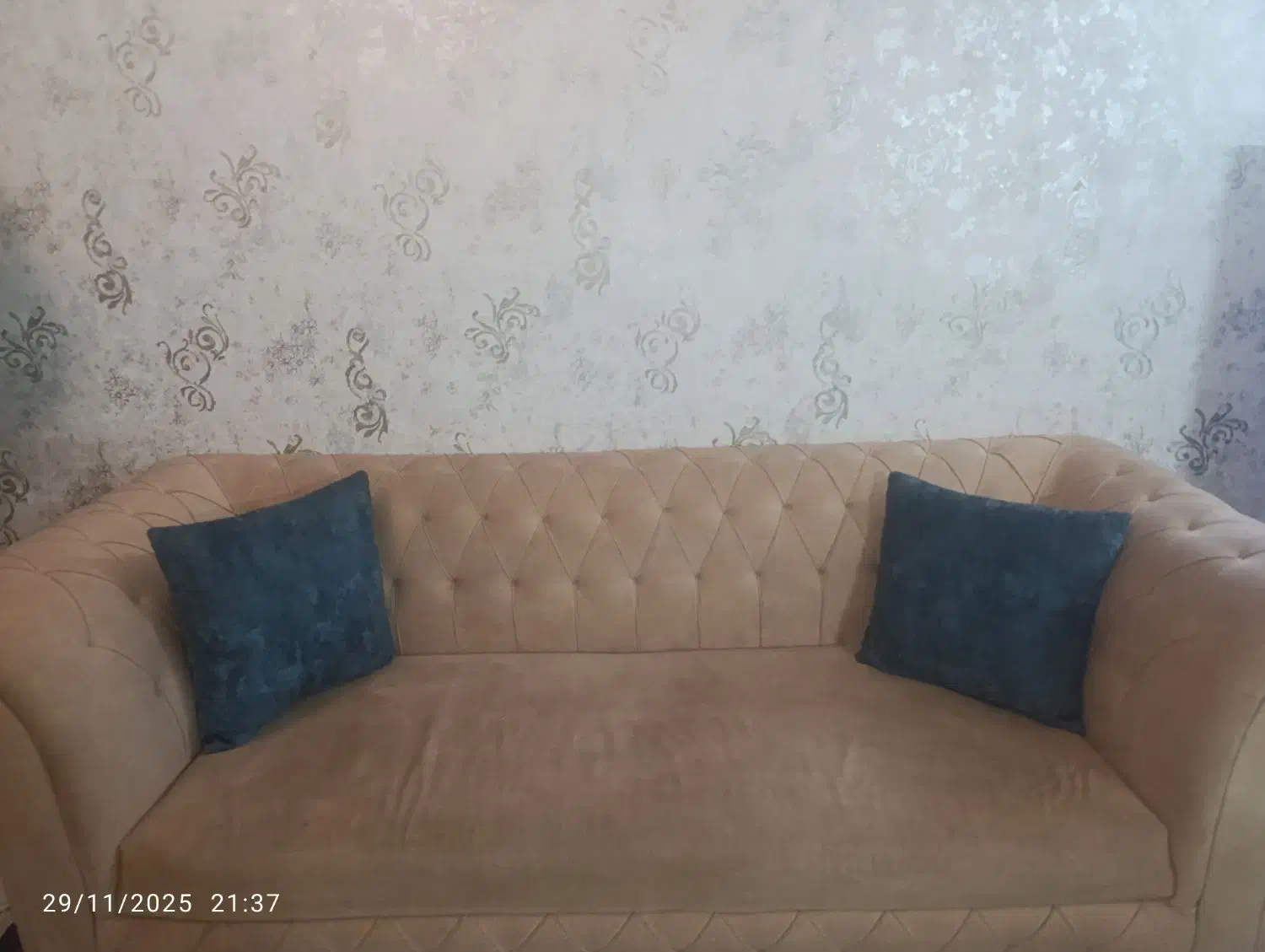 مبل|مبلمان خانگی و میز عسلی|شاندیز, |دیوار