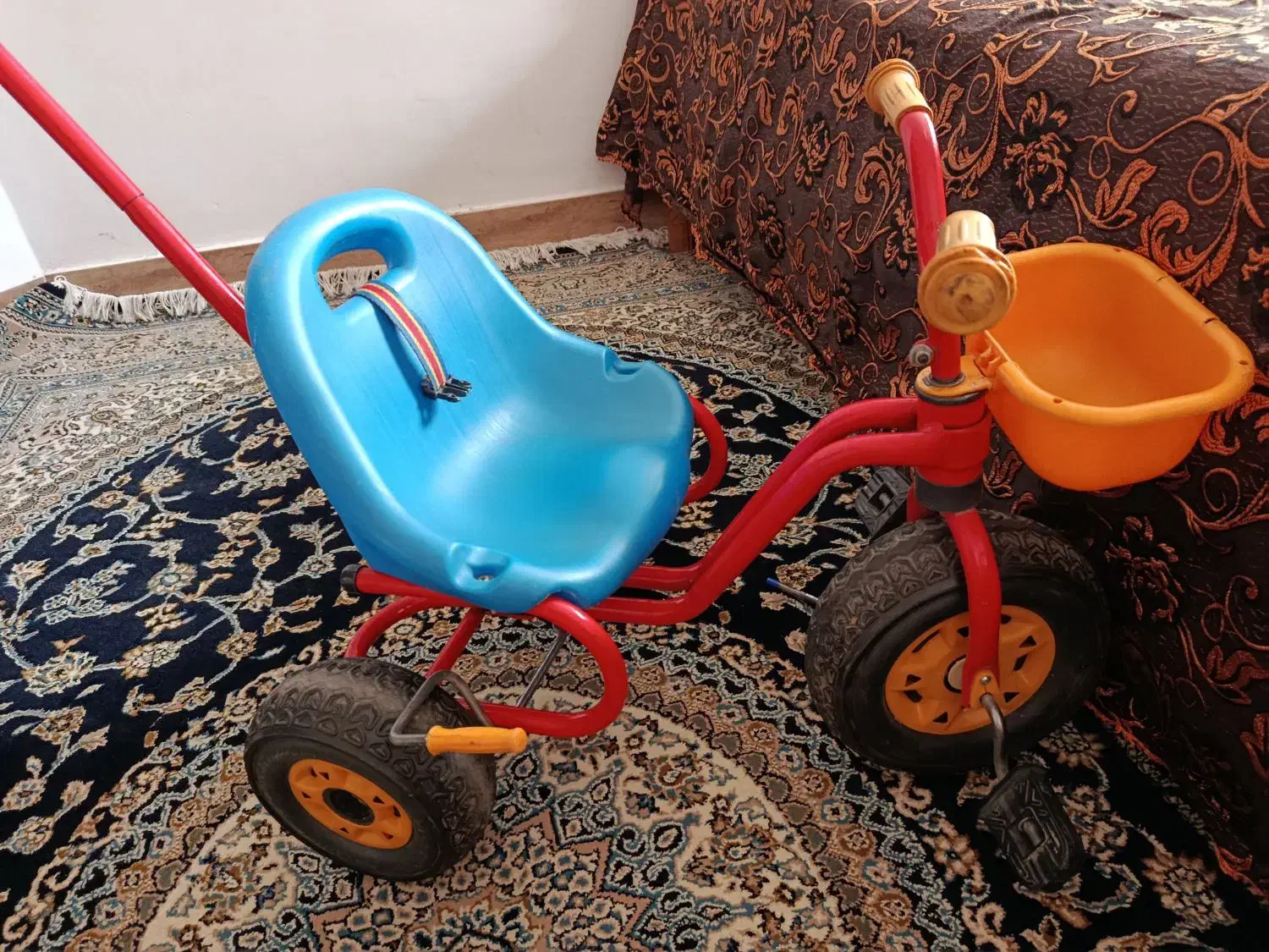 سه چرخه|اسباببازی بچه|بروجرد, |دیوار