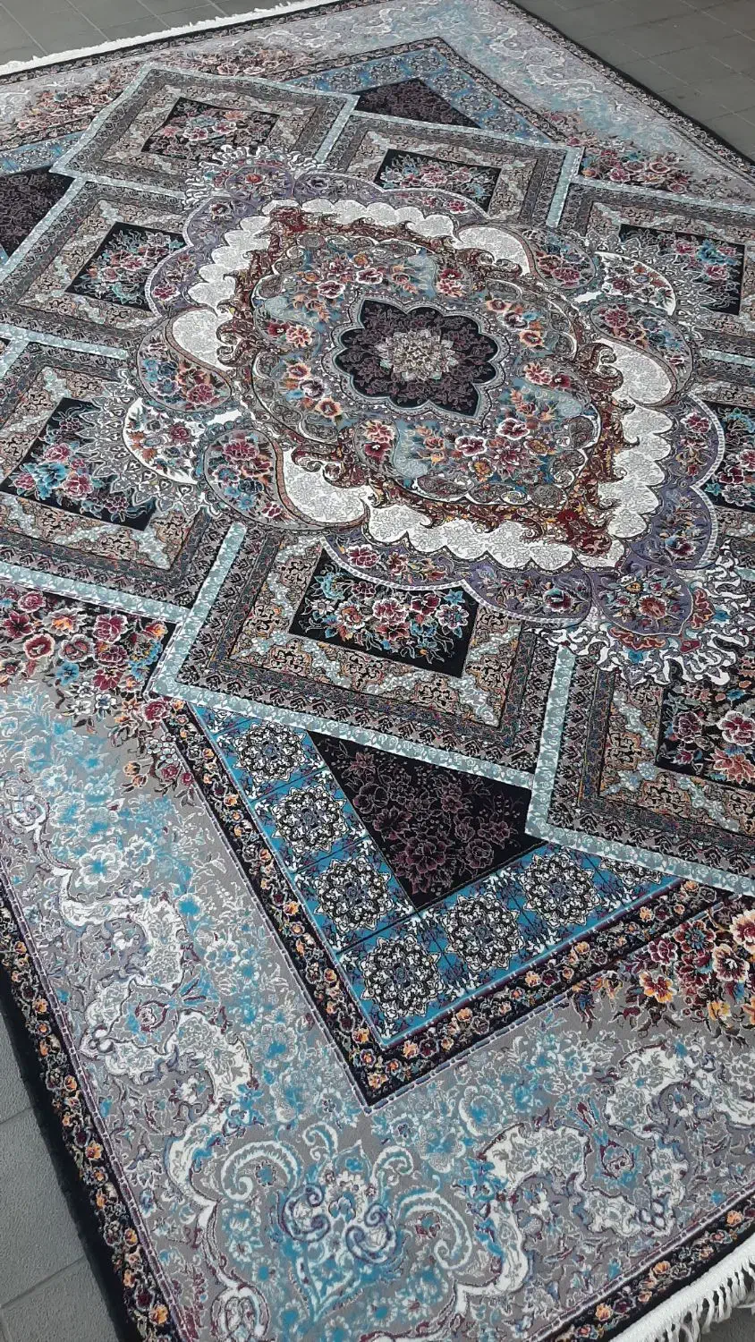 ۲ عدد ۹متری ۷۰۰شانه تراکم ۲۵۵۰|فرش|قم, نیروگاه|دیوار