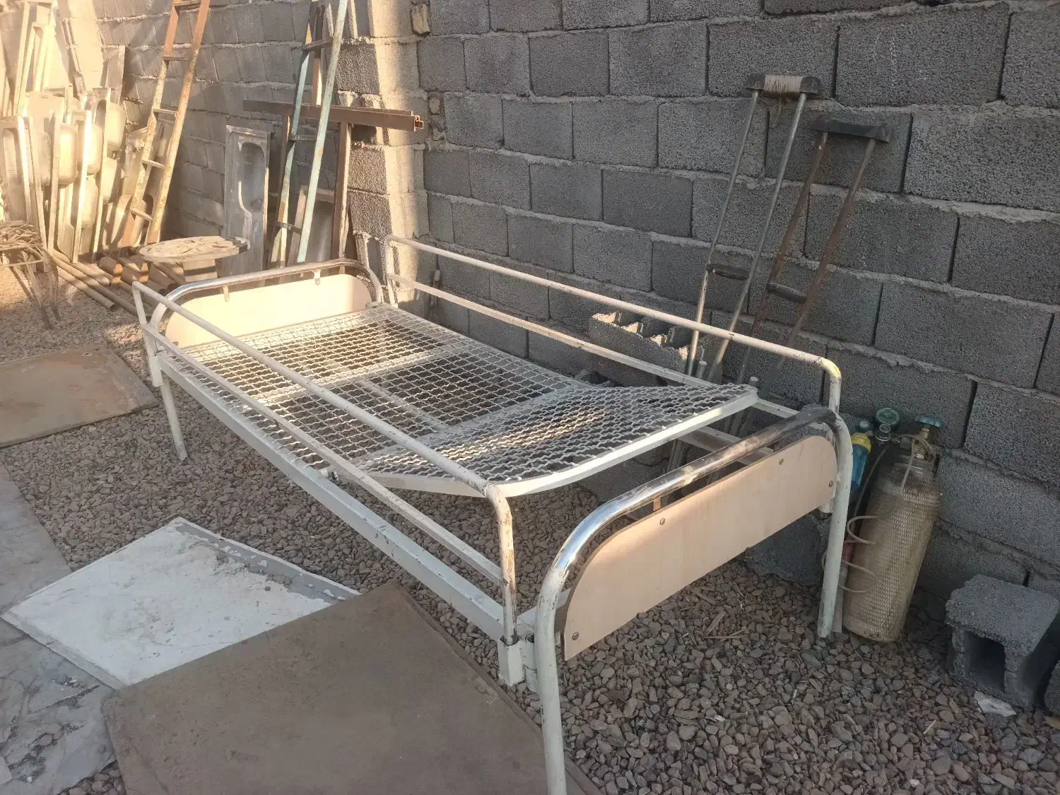 تخت بیمارستانی تک شکن|آرایشی، بهداشتی، درمانی|مشهد, پنجتن|دیوار