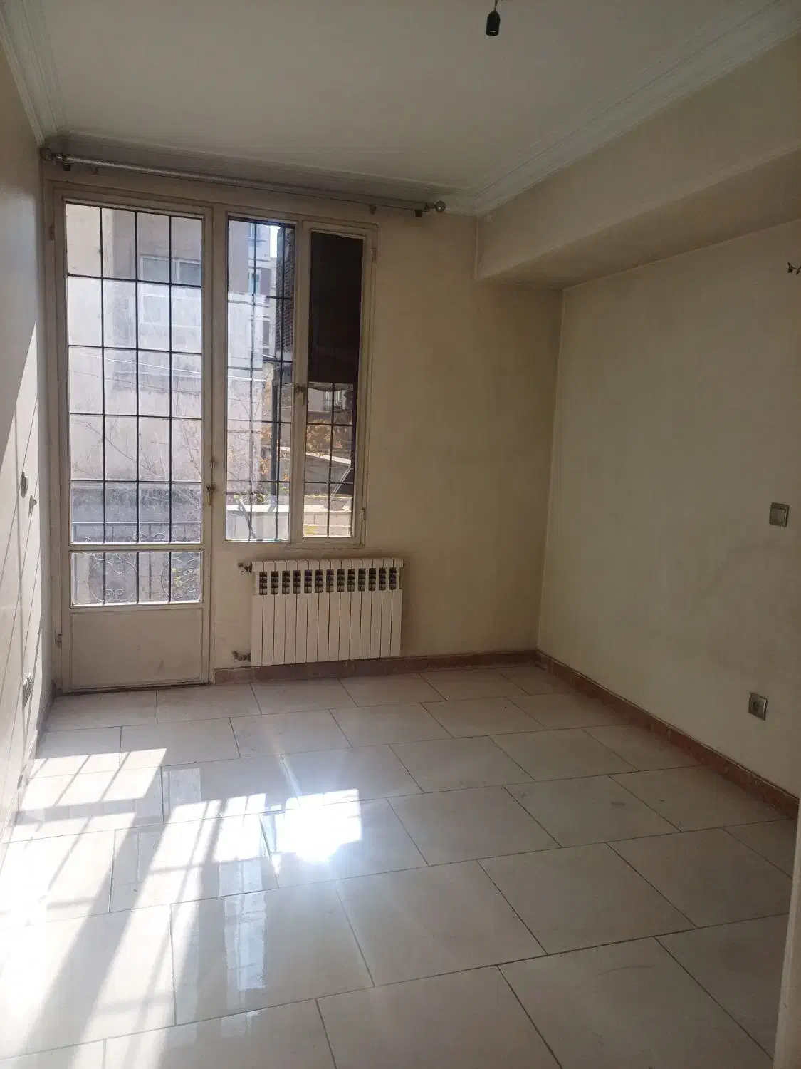 ۱۰۷ متری / دوخوابه / تک واحدی