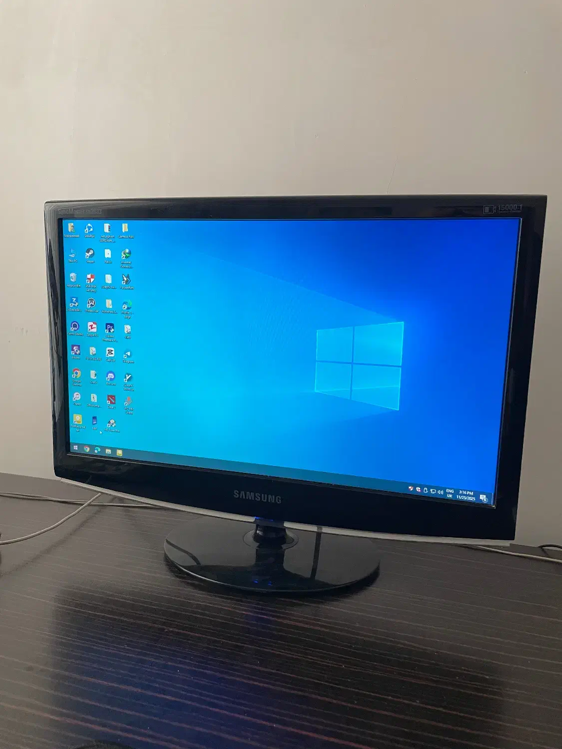 فروش مانیتور ۲۰ اینچ سامسونگ|قطعات و لوازم جانبی رایانه|گنبد کاووس, |دیوار