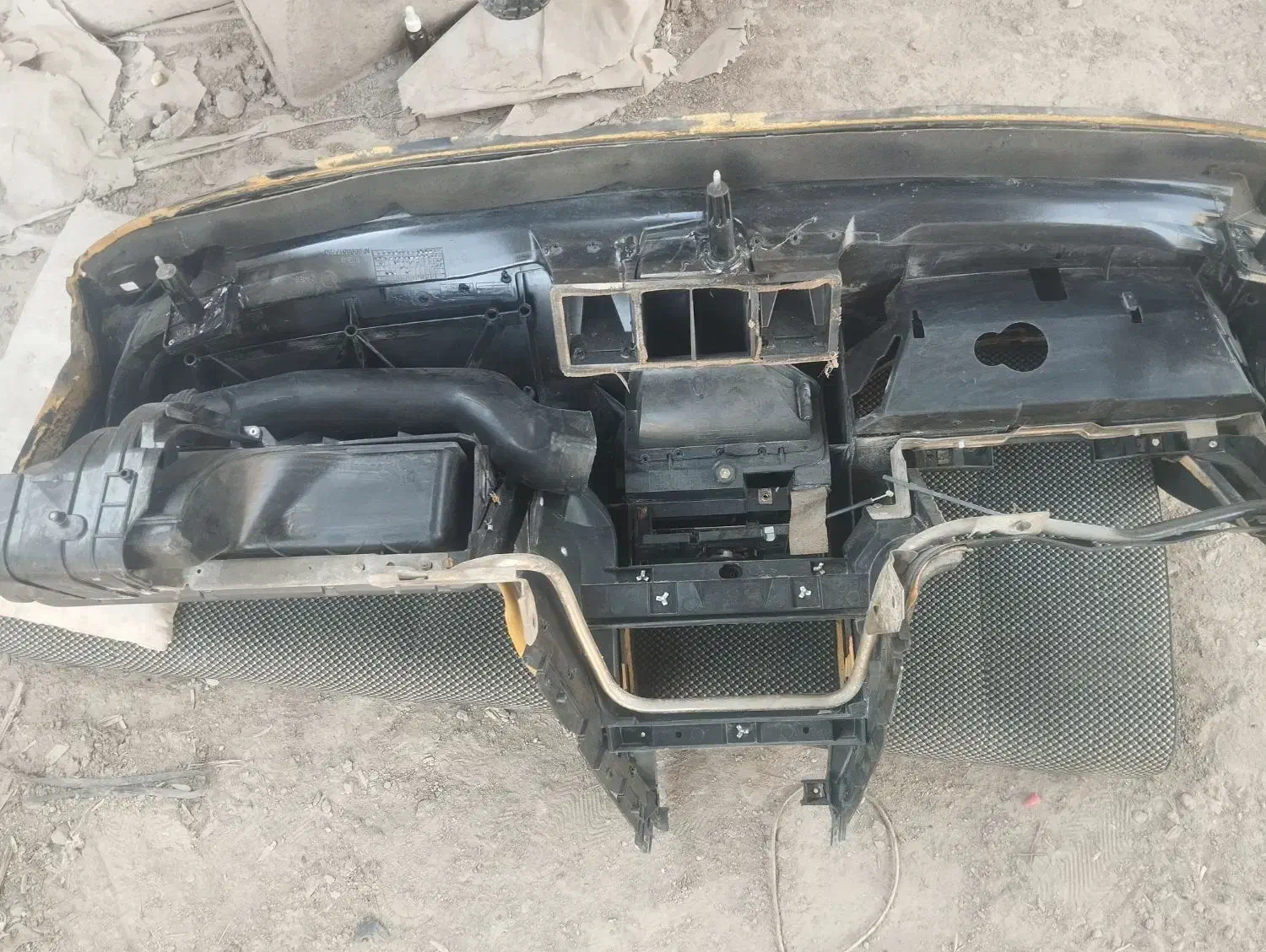 داشبورد پژو 405 طرح قدیم|قطعات یدکی و لوازم جانبی|سراوان, |دیوار