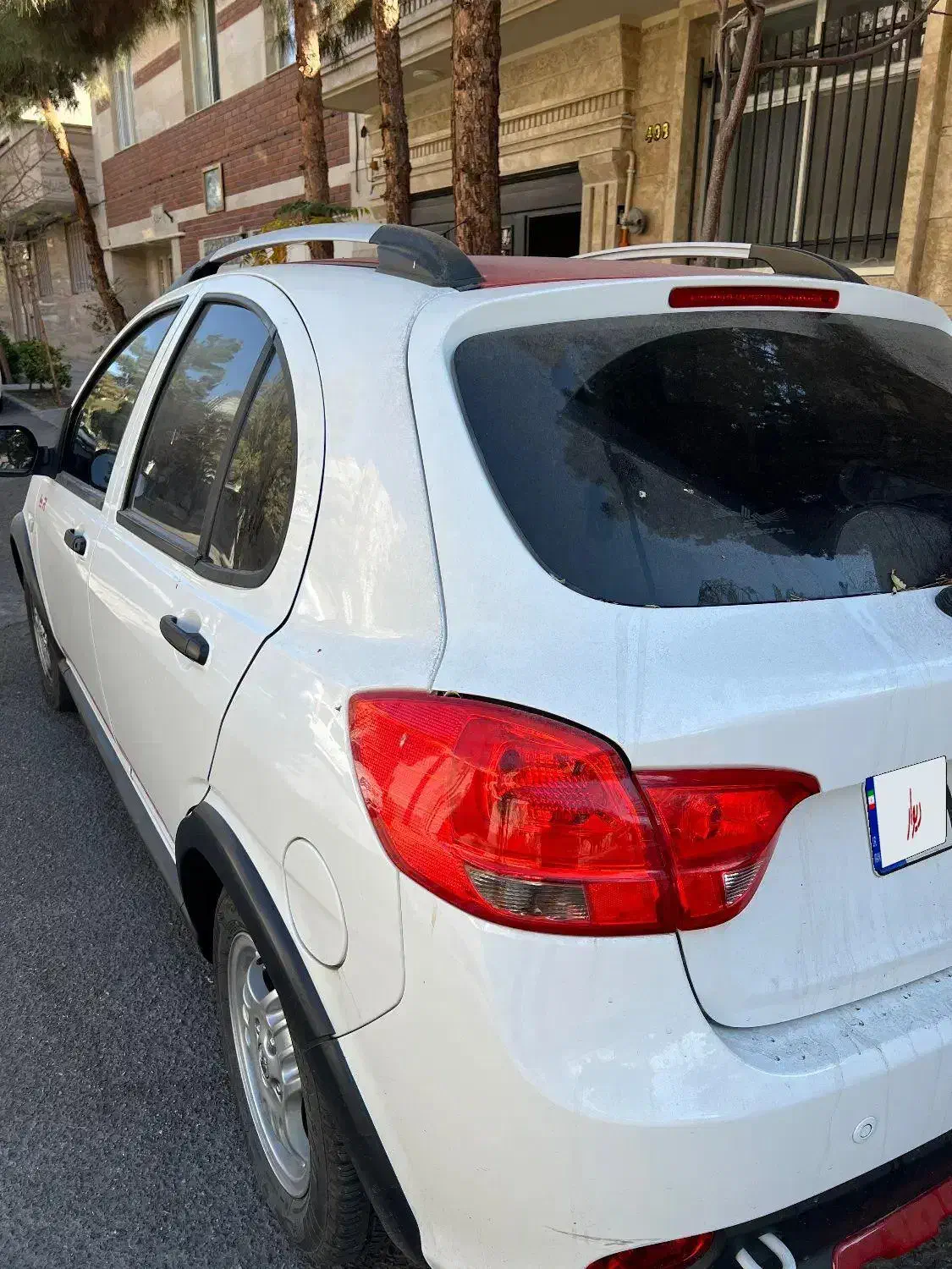 فروش کوئیک آر ۱۴۰۰ سفید قرمز|خودرو سواری و وانت|سمنان, |دیوار