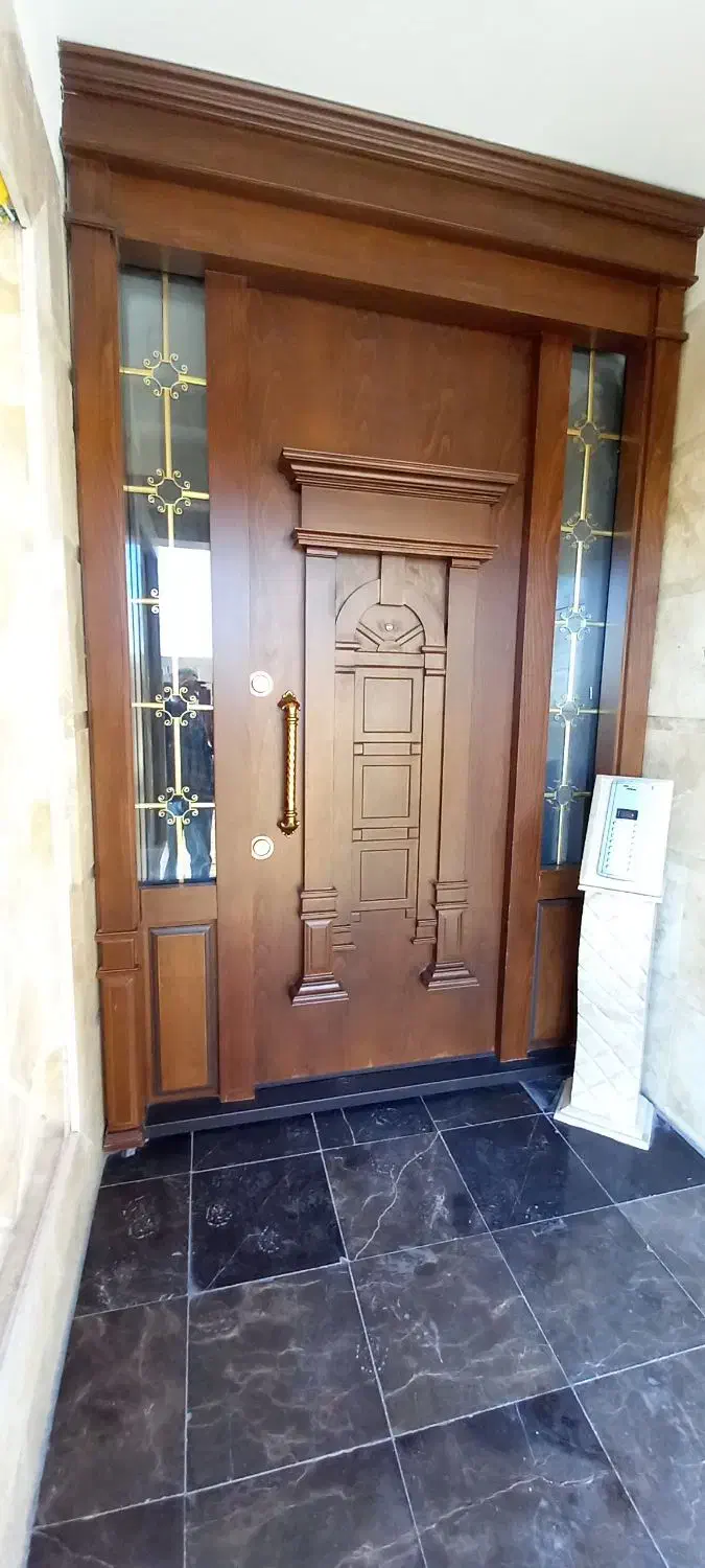 اپارتمان ۱۵۲ متر سه خواب ۸۰ متر حیاط شیک اختصاصی|فروش آپارتمان|هشتگرد, فاز ۱ مهستان|دیوار