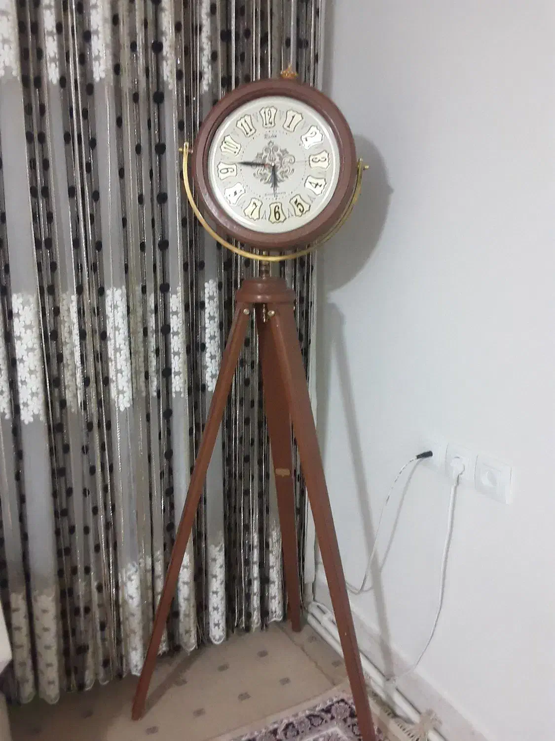 ساعت استاده قیمت توافقی|ساعت دیواری و تزئینی|کوهدشت, |دیوار