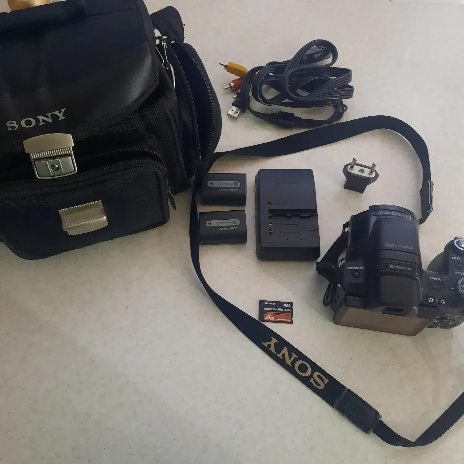 دوربین دیجیتال سونی|دوربین عکاسی و فیلمبرداری|سیرجان, |دیوار