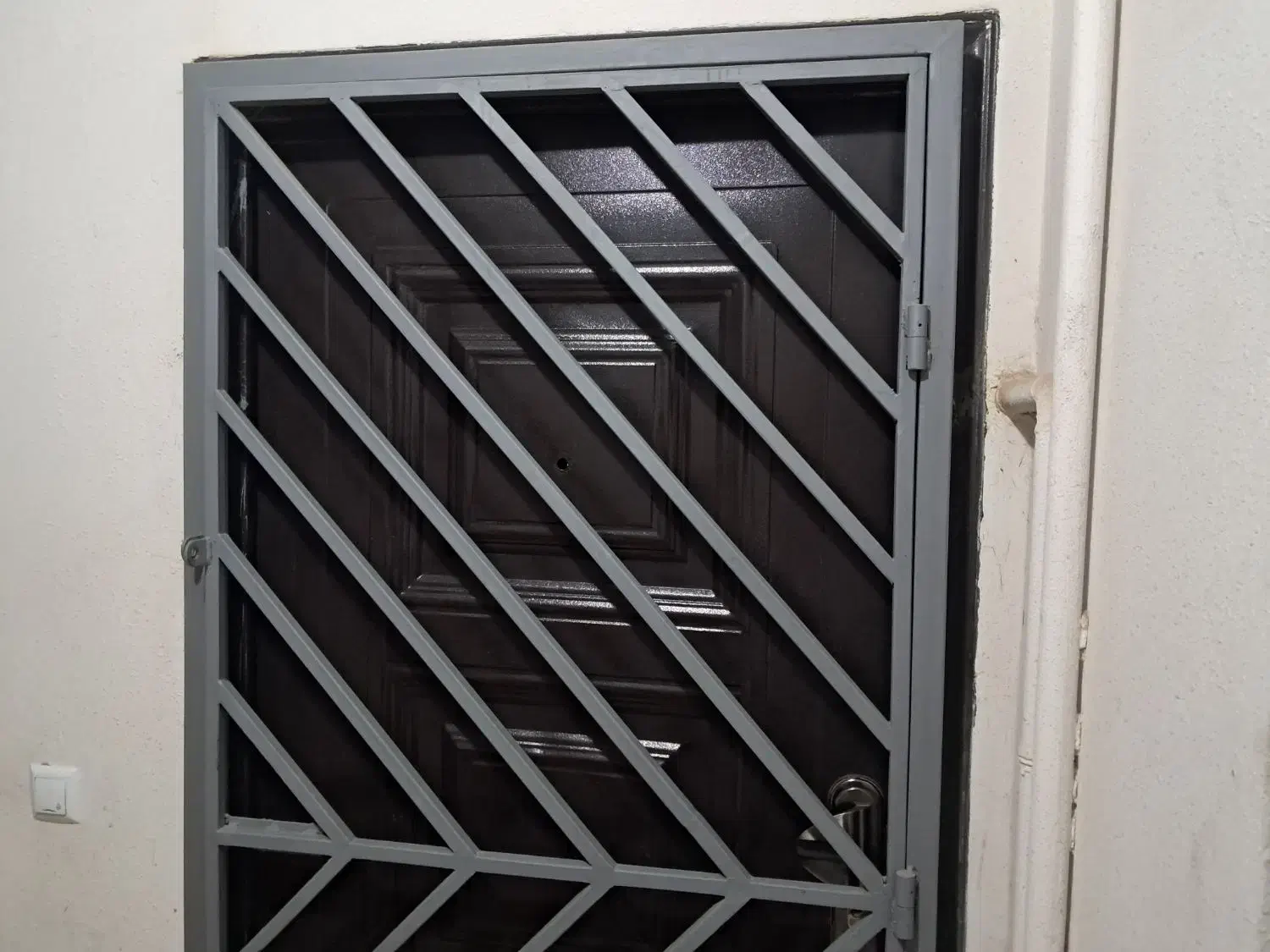 حفاظ درب|مصالح و تجهیزات ساختمان|هشتگرد, شهرک ریحانه|دیوار