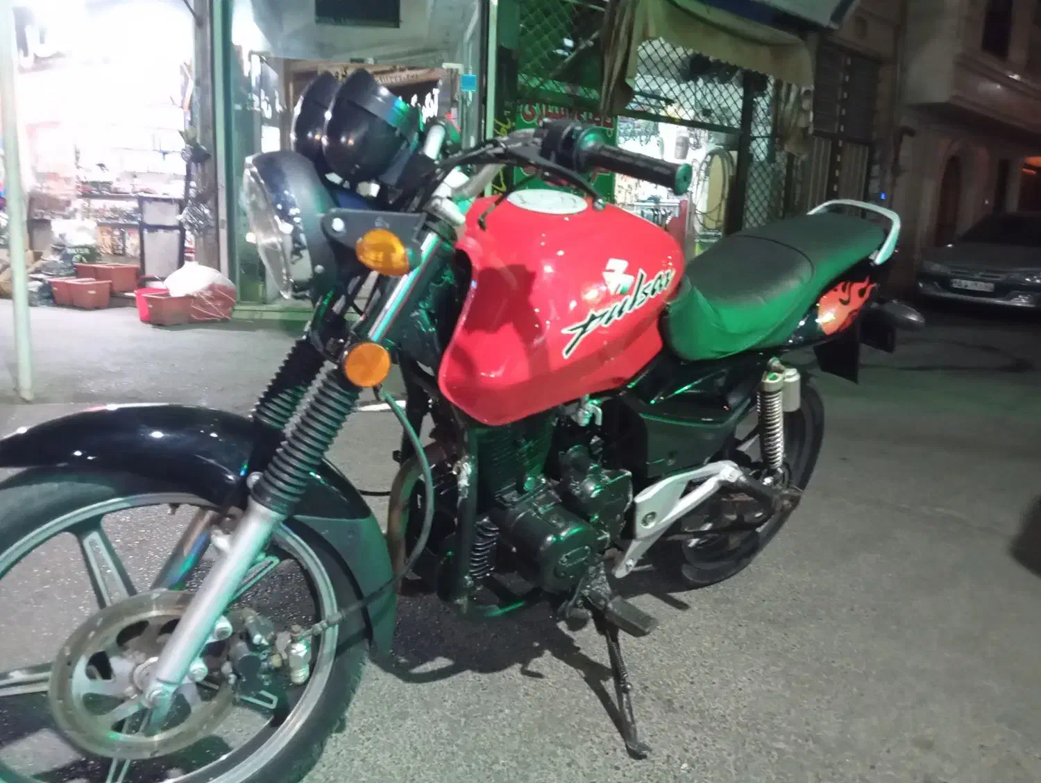 پالس ۱۸۰ مزایده|موتورسیکلت|اندیشه, اندیشه فاز ۱|دیوار