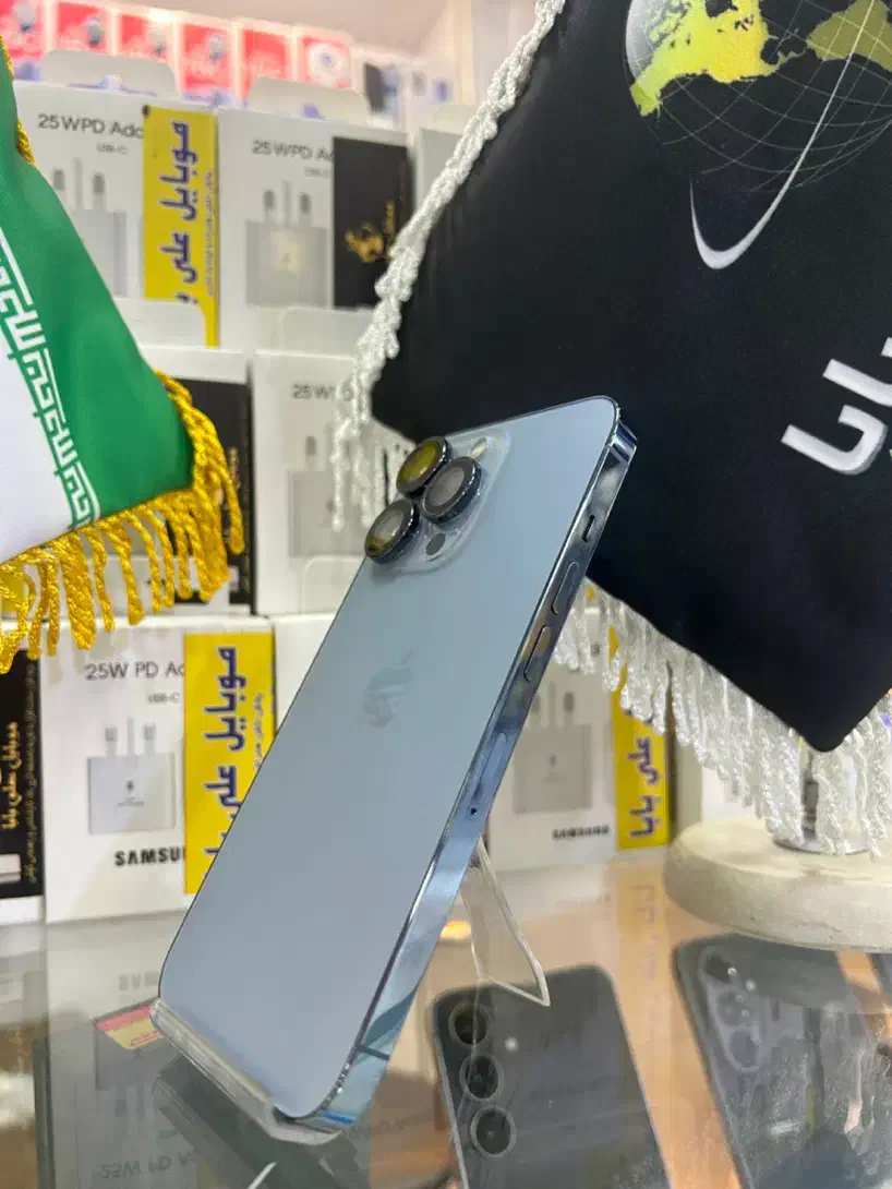 iphone 13pro|موبایل|قم, چهل درخت‎|دیوار