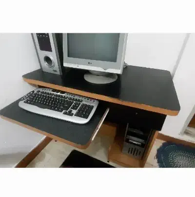 کامپیوتر سالم و تمیز.. همه چی تکمیل.. به همرا میز|رایانه رومیزی|قزوین, |دیوار