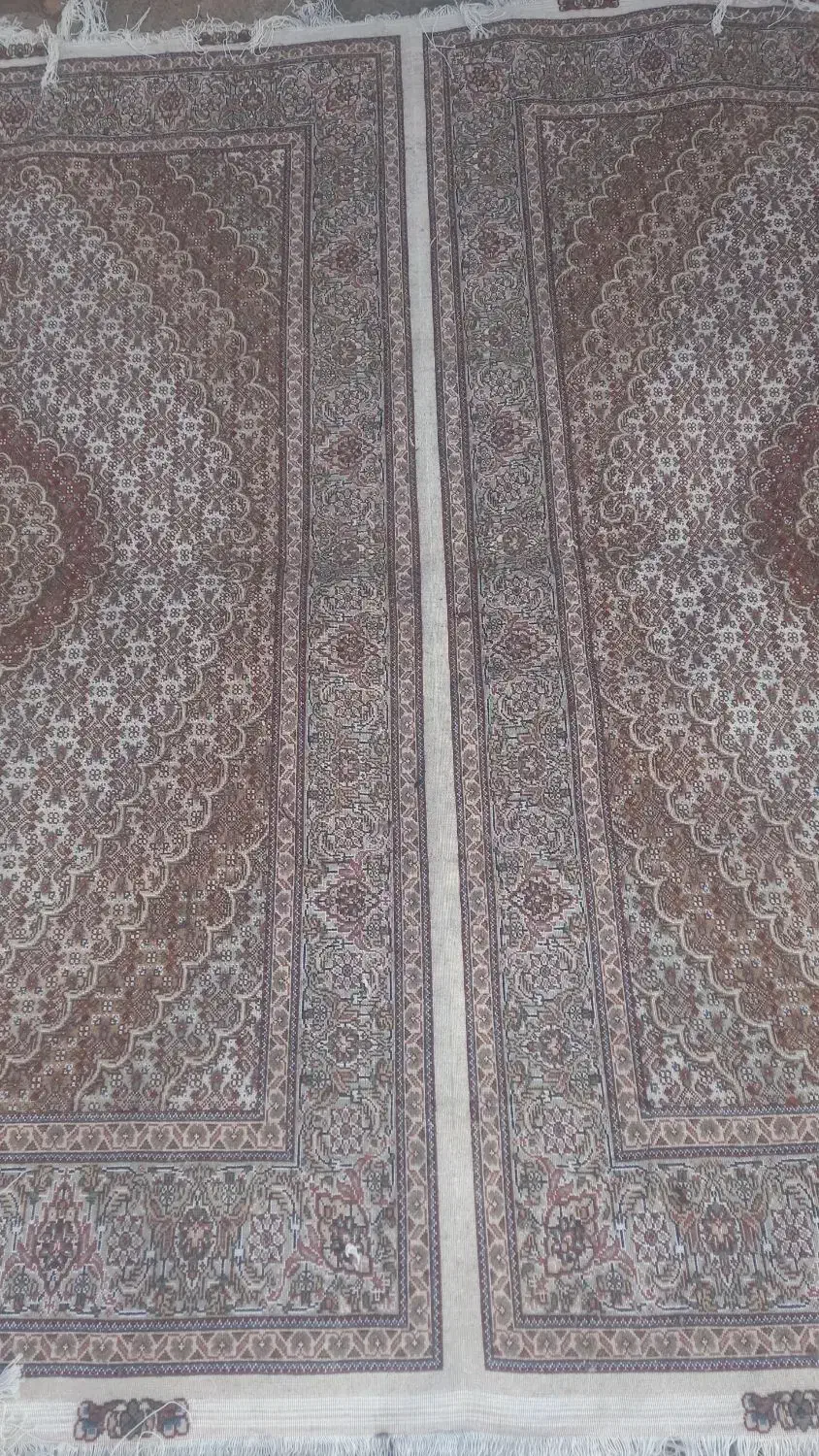 کرم قهوه‌ای رنگش روشن بافت خودم|فرش|ارومیه, |دیوار