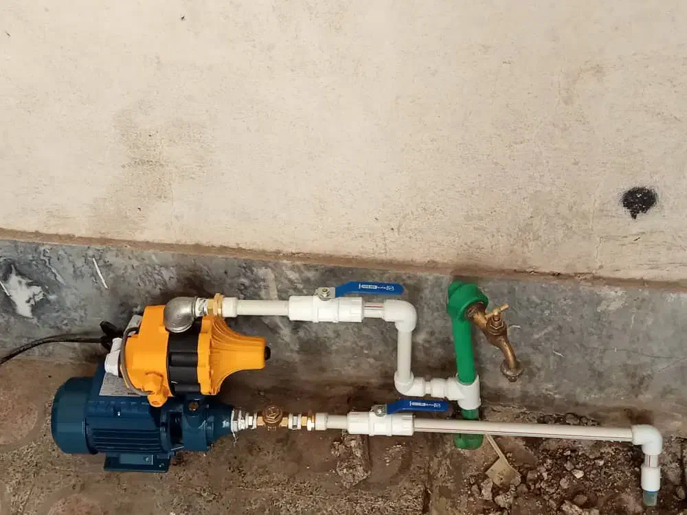 لوله کشی آب نصب وتعمیرپمپ منبع نصب شیر آلات و...|خدمات پیشه و مهارت|زاهدان, |دیوار