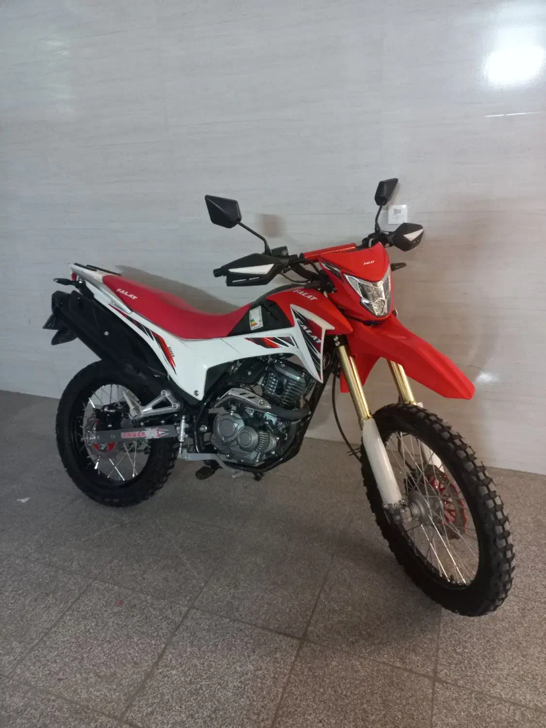 تریل فلات ۲۰۰ همتاز نو ۱۴۰۴|موتورسیکلت|یزد, |دیوار