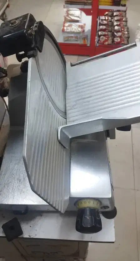 کالباس بر ایتالیای تیغه ۲۷سانتی|فروشگاه و مغازه|رشت, جهاد|دیوار