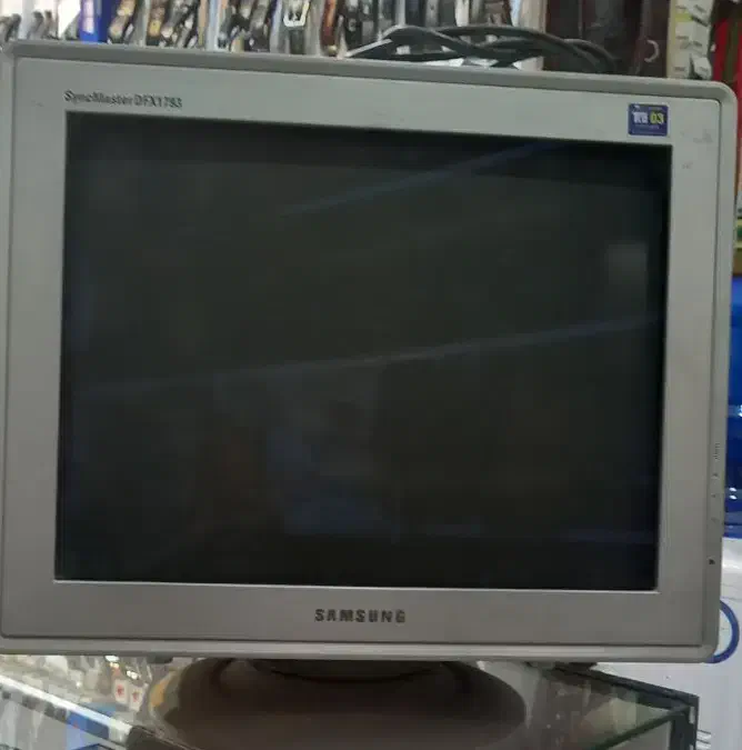 مانیتورسالم|رایانه رومیزی|اراک, |دیوار