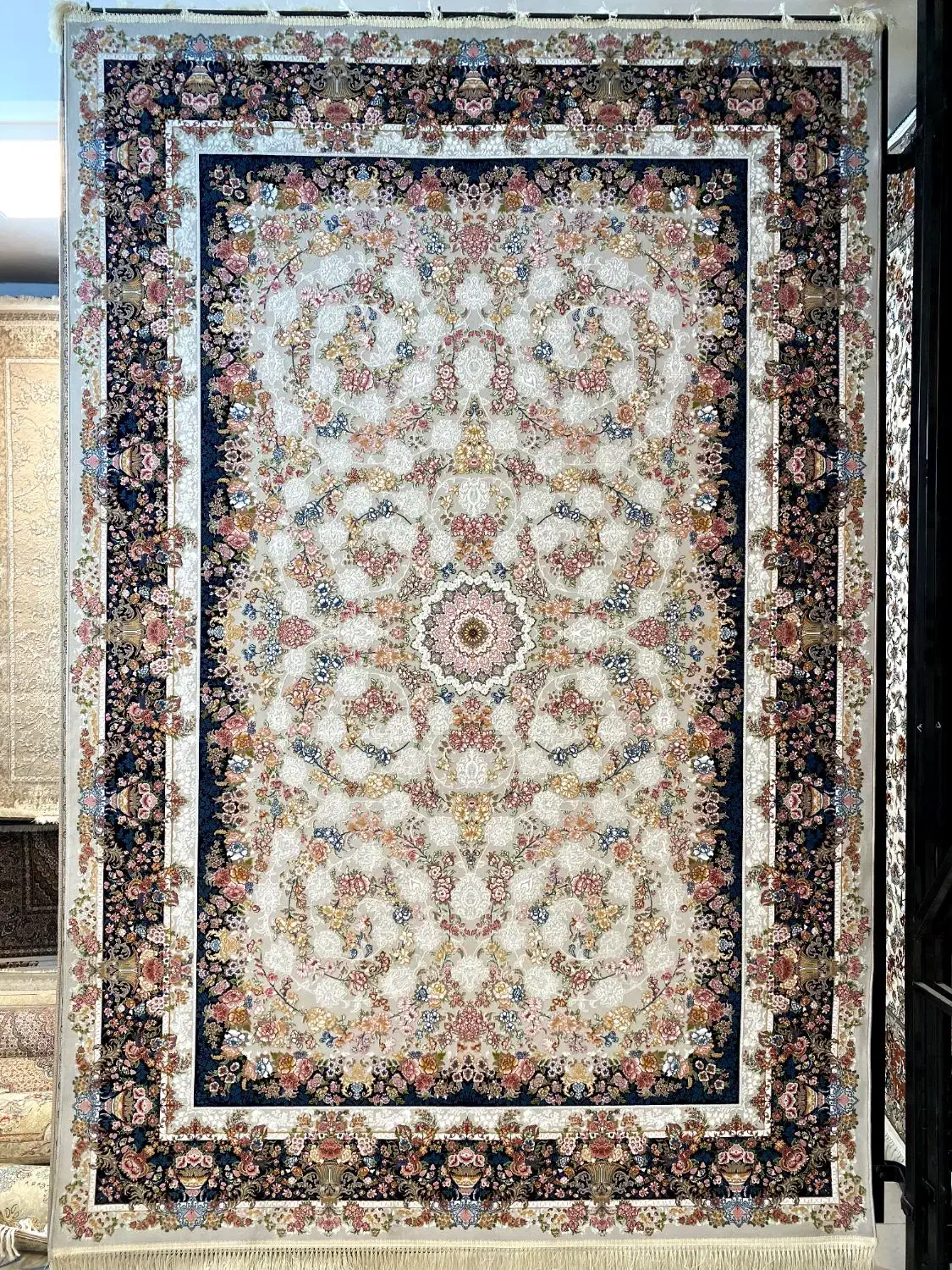 فرش ماشینی ۶ متری افشان فیلی ۱۲۰۰شانه(فرش هنرمند)|فرش|تبریز, |دیوار