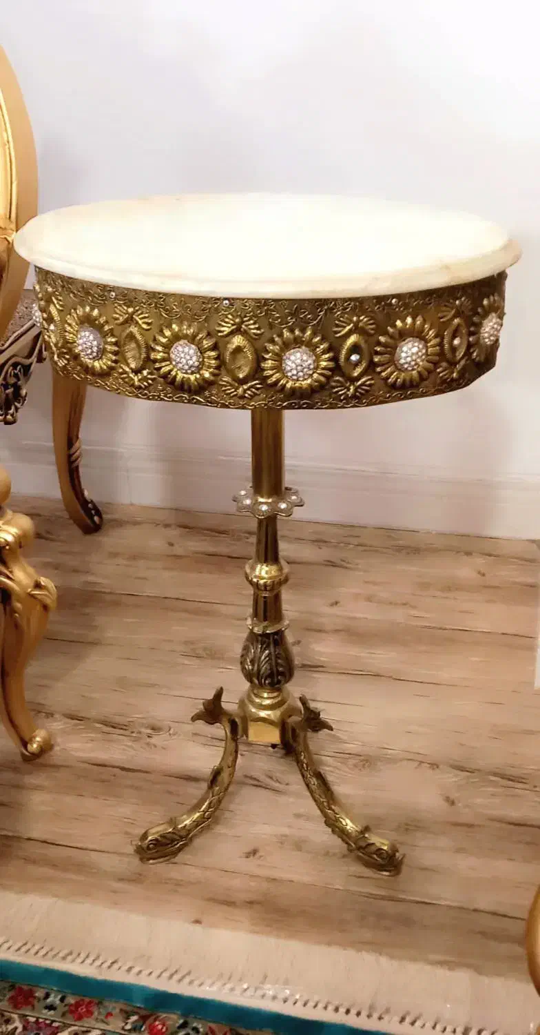 میز برنز|صنایع دستی و سایر لوازم تزئینی|کرمان, |دیوار