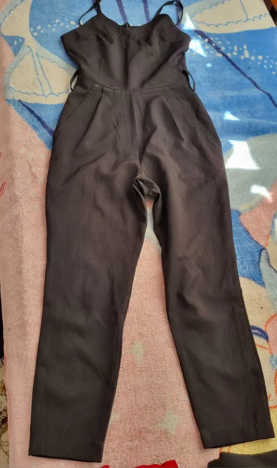 دو عدد اوورال سایز 36مشکی و قرمز|لباس|ماهدشت, |دیوار