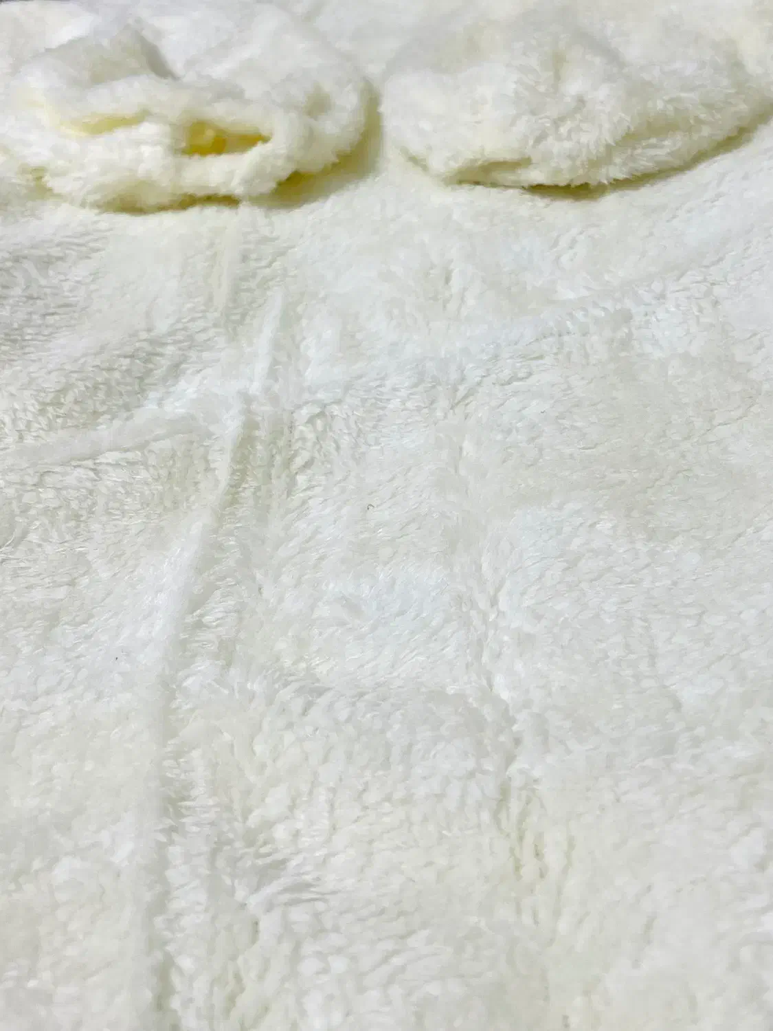 هودی بلند کلاه دار|لباس|تهران, راه آهن|دیوار