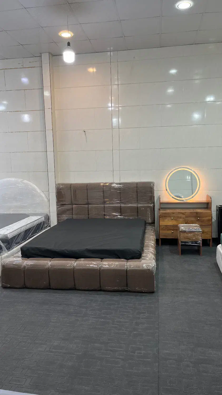 تختخواب دونفره|تخت و سرویس خواب|بردسکن, |دیوار