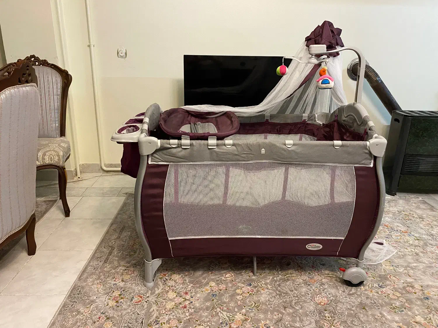 تخت پارک کنار مادر گهواره|تخت و صندلی بچه|تبریز, |دیوار