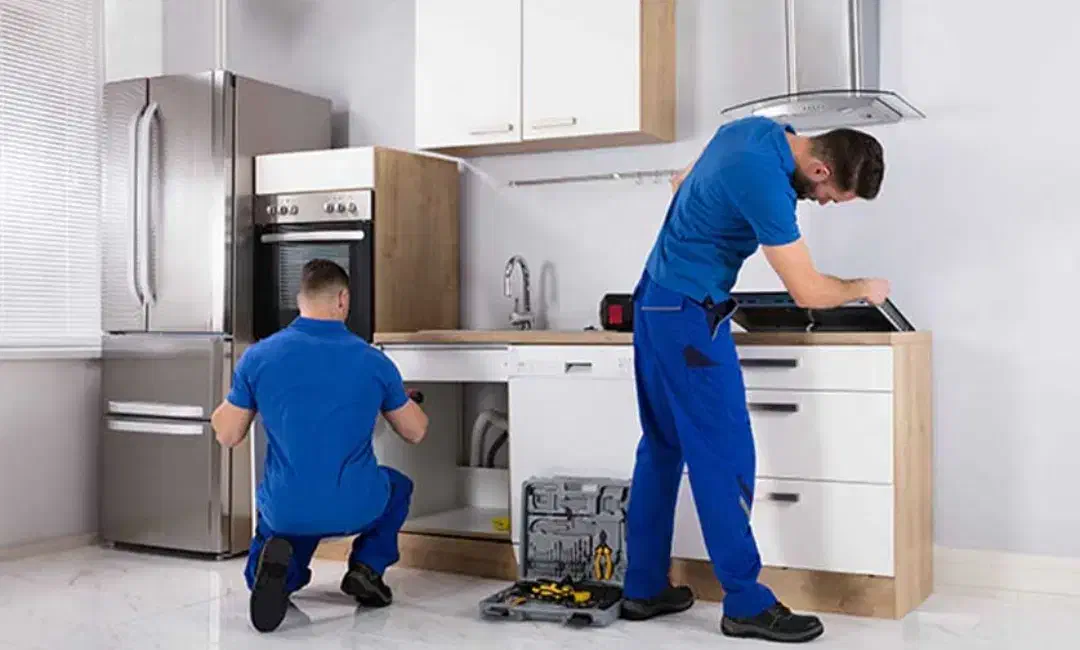 نصب و تعمیرات کابینت و کمددر اسرع وقت|خدمات پیشه و مهارت|تبریز, |دیوار