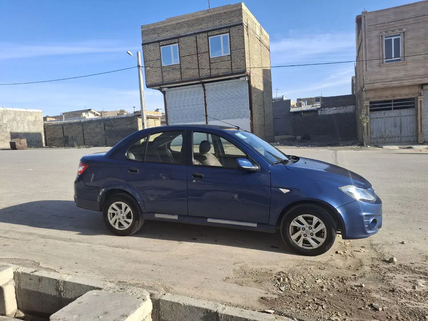 ساینا۹۶|خودرو سواری و وانت|بروجرد, |دیوار