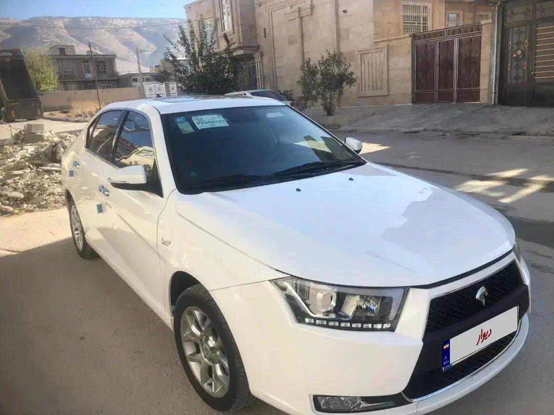 دنا پلاس شش دنده توربو سانروف دار مدل 1402|خودرو سواری و وانت|ایلام, |دیوار